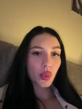 Snapshot of SofiaLaLight chatting on 01/17/26, 04:11 SofiaLaLight online show from 01/17/26, 04:11