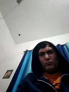 ZIMMY25 online show from 11/18/25, 06:01