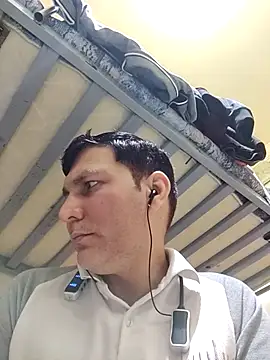 Snapshot of ZIMMY25 chatting on 03/16/26, 03:49 ZIMMY25 online show from 03/16/26, 03:49