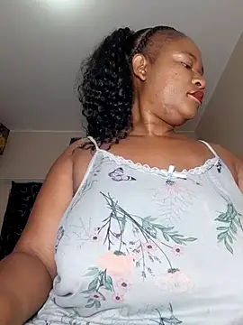 Bootyliciousbbw12 online show from 04/21/26, 03:57