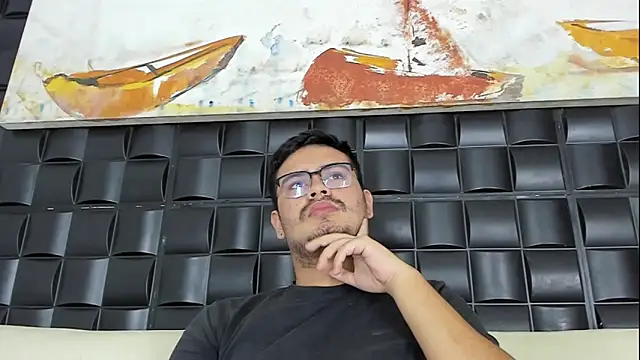 Snapshot of willy_colombia chatting on 01/21/25, 10:41 willy colombia online show from 01/21/25, 10:41