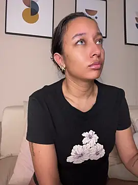 DianaHopson online show from 06/18/26, 11:58