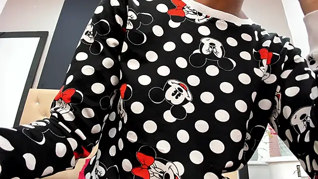 Shanelle   online show from 01/31/25, 01:02