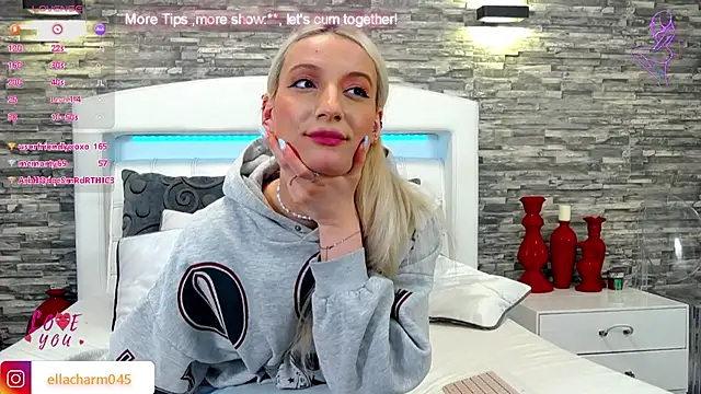 Snapshot of Ella_Charm chatting on 02/20/25, 08:03 Ella Charm online show from 02/20/25, 08:03