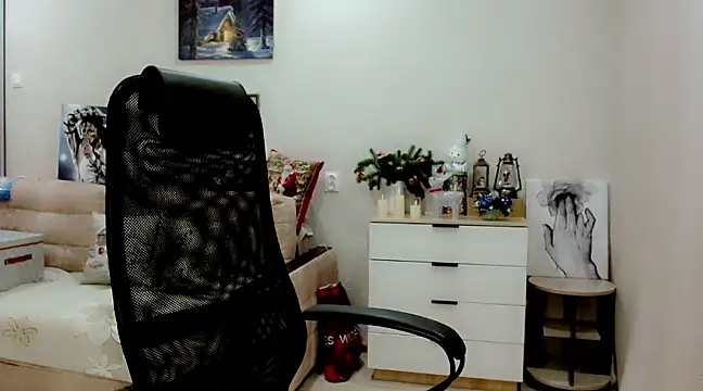 EveLove33 online show from 02/21/25, 05:09