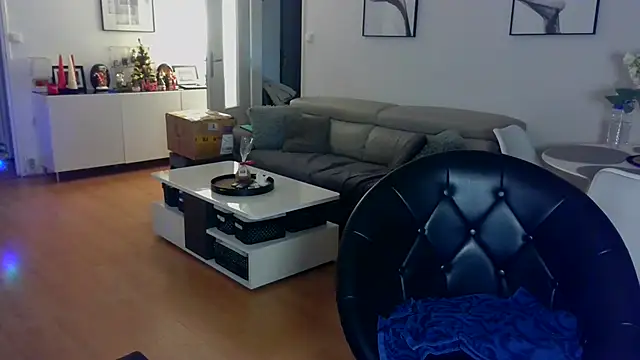 Snapshot of sarametisse26 chatting on 12/05/25, 07:06 sarametisse26 online show from 12/05/25, 07:06