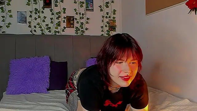 Snapshot of miss_Lizzy chatting on 01/16/25, 01:27 miss Lizzy online show from 01/16/25, 01:27