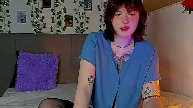 Snapshot of miss_Lizzy chatting on 01/21/25, 04:21 miss Lizzy online show from 01/21/25, 04:21