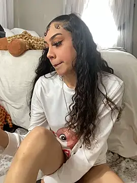 Snapshot of badbaby187 chatting on 12/19/25, 05:09 badbaby187 online show from 12/19/25, 05:09