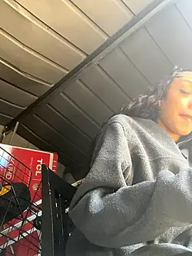 Snapshot of badbaby187 chatting on 01/09/26, 05:04 badbaby187 online show from 01/09/26, 05:04