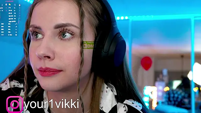 Snapshot of Vikki_Cheese chatting on 02/22/25, 07:25 Vikki Cheese online show from 02/22/25, 07:25