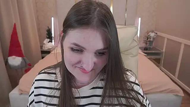 EmmyCharmm online show from 12/22/24, 01:00