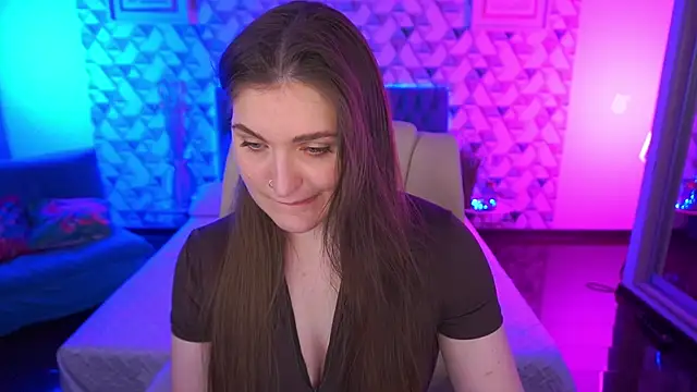 EmmyCharmm online show from 04/29/26, 05:55