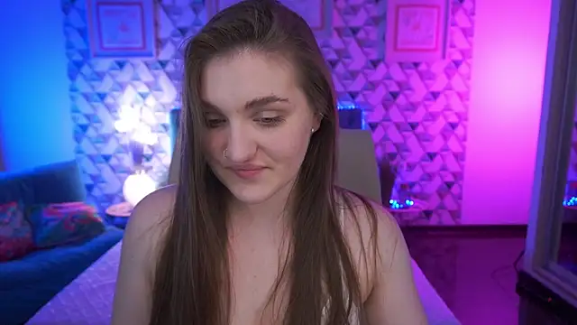 EmmyCharmm online show from 05/04/26, 05:58