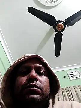 Snapshot of Niladri1410 chatting on 12/28/24, 01:06 Niladri1410 online show from 12/28/24, 01:06