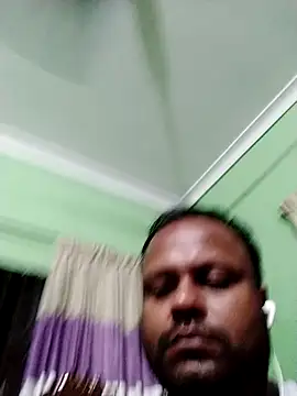 Snapshot of Niladri1410 chatting on 09/21/25, 02:51 Niladri1410 online show from 09/21/25, 02:51