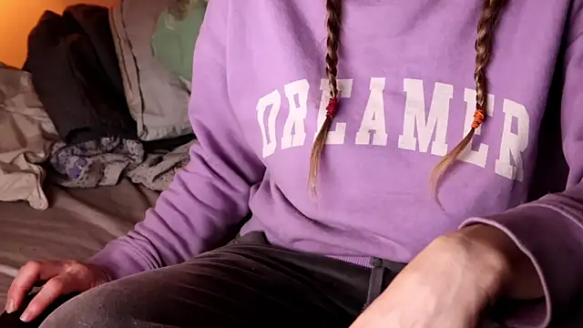 xxpixeyxx online show from 03/07/25, 12:01