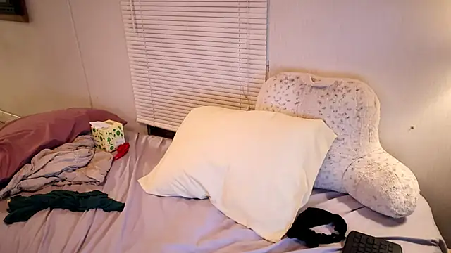 xxpixeyxx online show from 09/30/25, 03:33