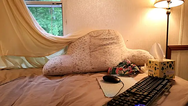 xxpixeyxx online show from 05/05/26, 12:57