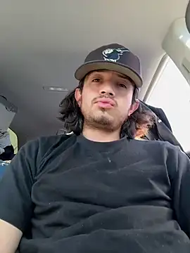 Snapshot of demonslayerr999 chatting on 03/11/26, 10:27 demonslayerr999 online show from 03/11/26, 10:27