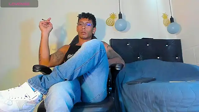 FuckHardlove online show from 12/31/24, 06:24