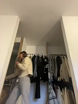 Ameellie online show from 03/21/25, 03:02