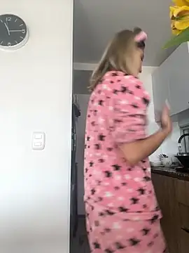 Ameellie online show from 09/23/25, 03:26