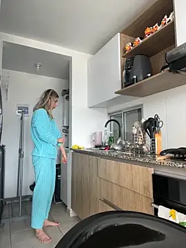 Ameellie online show from 10/08/25, 03:42