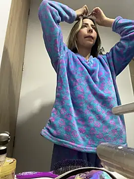 Ameellie online show from 10/30/25, 05:02