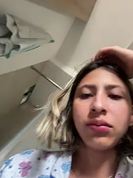 Ameellie online show from 11/22/25, 04:06