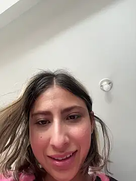 Ameellie online show from 12/04/25, 02:59