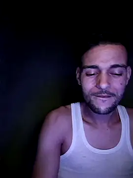 Snapshot of motanjer chatting on 10/14/25, 10:32 motanjer online show from 10/14/25, 10:32