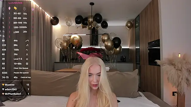 eva m1racle  online show from 10/22/25, 08:41