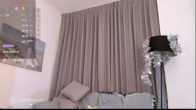 Snapshot of yoonipooni chatting on 12/16/24, 12:38 yoonipooni online show from 12/16/24, 12:38