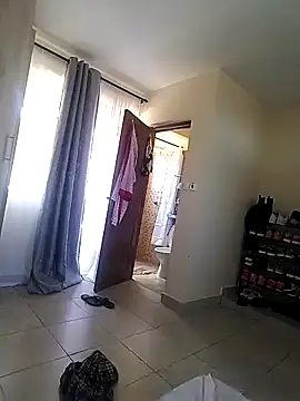 Snapshot of skiihot chatting on 03/14/25, 10:39 skiihot online show from 03/14/25, 10:39