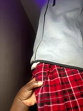 Snapshot of skiihot chatting on 09/27/25, 07:52 skiihot online show from 09/27/25, 07:52