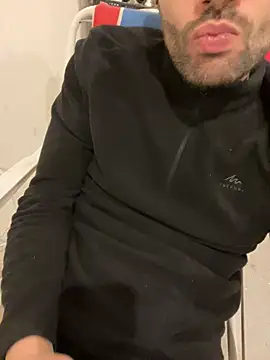 Snapshot of athenphysics chatting on 01/07/25, 07:38 athenphysics online show from 01/07/25, 07:38