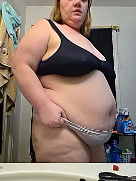 Snapshot of virgieblanca chatting on 01/08/26, 03:31 virgieblanca online show from 01/08/26, 03:31