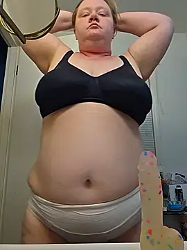 Snapshot of virgieblanca chatting on 06/24/26, 02:43 virgieblanca online show from 06/24/26, 02:43