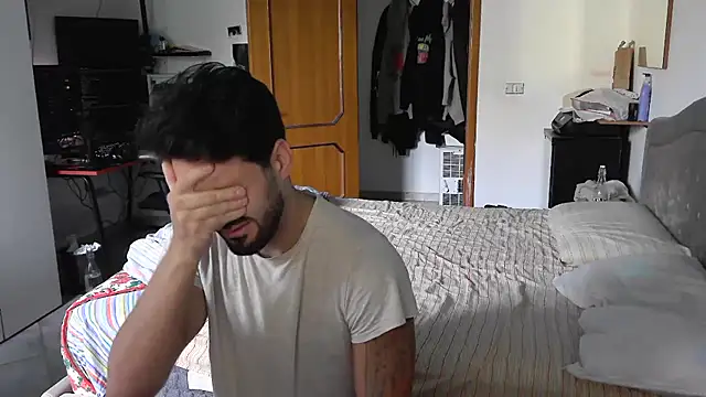 Alexox02 online show from 11/17/25, 12:33