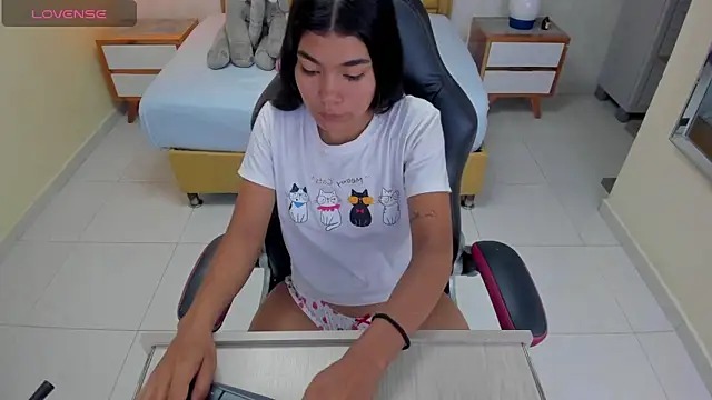 MILEY JOAS2 online show from 03/11/25, 07:25