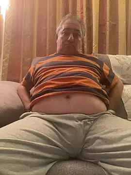 Snapshot of Russirayu chatting on 02/09/26, 11:20 Russirayu online show from 02/09/26, 11:20