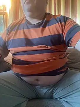 Snapshot of Russirayu chatting on 02/14/26, 07:27 Russirayu online show from 02/14/26, 07:27