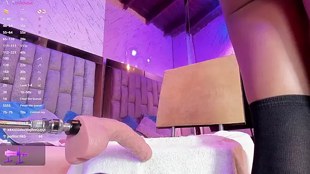 EmmaDuque online show from 02/15/25, 07:39