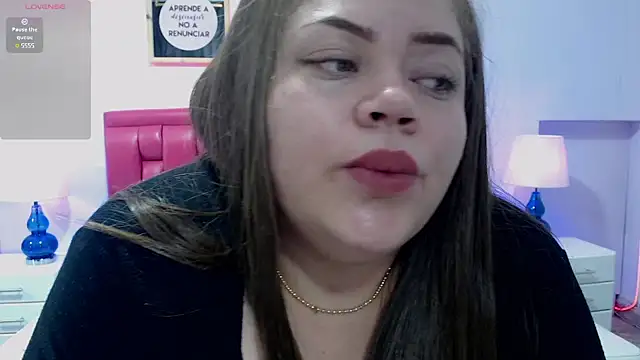 Snapshot of Charming_girl69 chatting on 03/17/25, 11:00 Charming girl69 online show from 03/17/25, 11:00