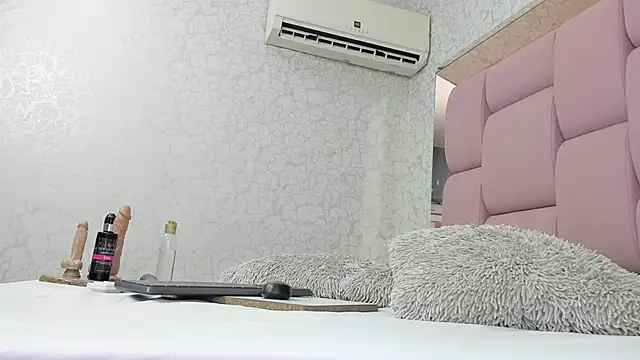 Snapshot of _Molly_rosse_ chatting on 03/06/25, 12:41 Molly rosse online show from 03/06/25, 12:41