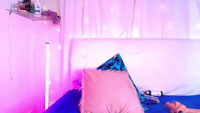 Natasha Wilde  online show from 01/25/25, 03:52