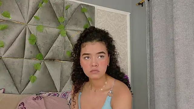 Angela lovee online show from 02/24/25, 11:54