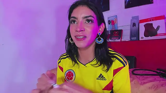 Alahia Rodriguez online show from 03/21/25, 01:56