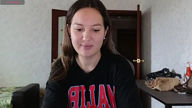 Snapshot of Nelly_Fischer chatting on 04/14/26, 07:25 Nelly Fischer online show from 04/14/26, 07:25